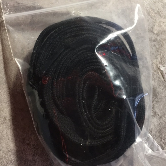 ♡︎𝚜𝚘𝚕𝚍♡︎ - Picture 2 of 4